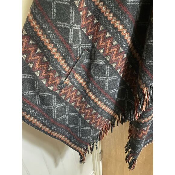 DEMOCRACY Gray Boho Western Pattern 1-Button Wrap Fringe Hooded Vest Sz L - Picture 3 of 12